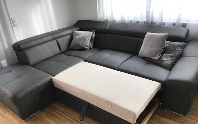 Vienna Hauptbanhof and Belvedere two bedroom apartment