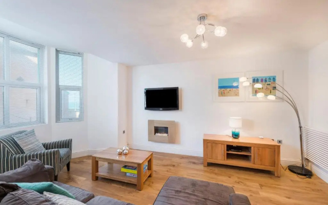 4 At The Beach, Torcross