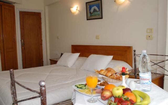 Royal Crown Hotel