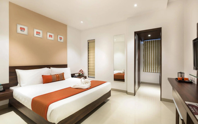 The Lotus Hotel Sameera