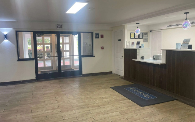 Travelodge by Wyndham Tuscaloosa