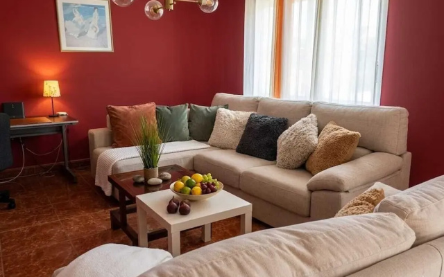 Stunning 3 Bedroom Apartment in Radazul With Ocean Views