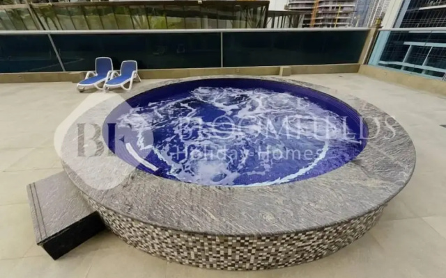 1306 Bloomfields Casual STU Elite Tower