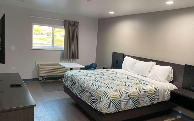 Motel 6 Bullhead City, AZ