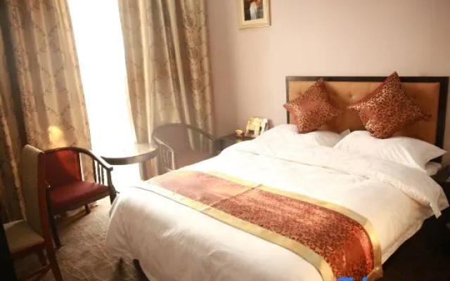 Waitan City Hotel