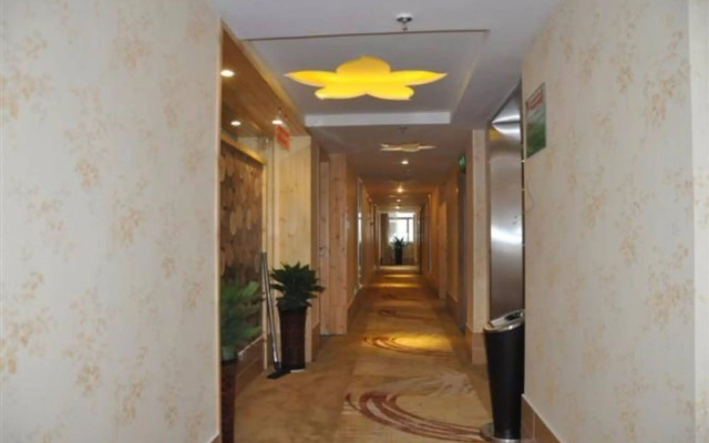Yiwu Ruifeng Hotel