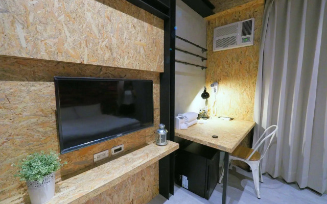 Taichung LOFT Hostel FengJia