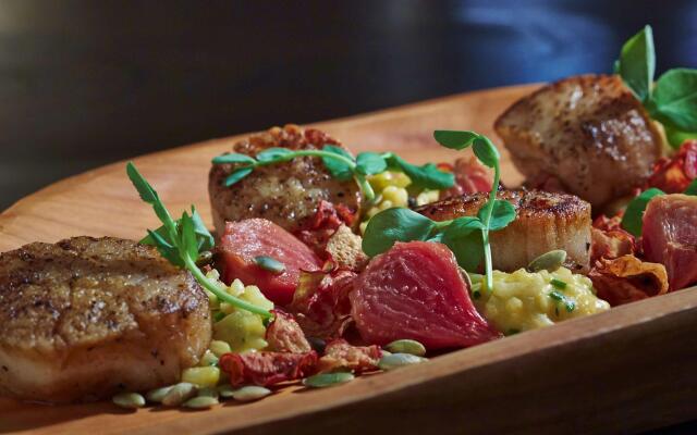 Renaissance Dallas Hotel