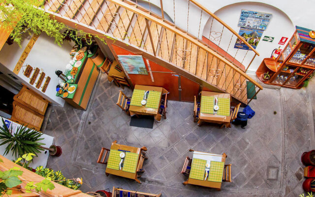 Hostal El Grial