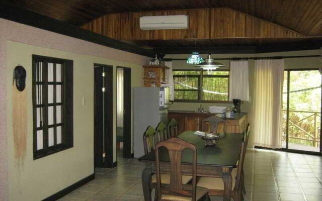 Kayak Lodge
