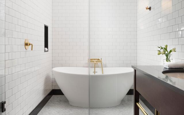 Kimpton Journeyman Hotel by IHG