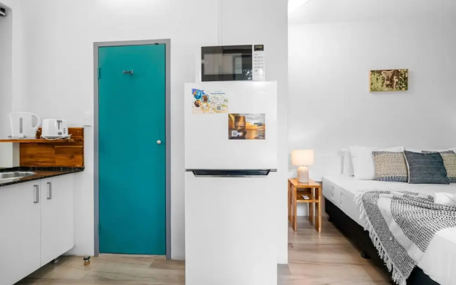 Zen City Villas Suite Le Soleil – Guest Rooms – Darwin