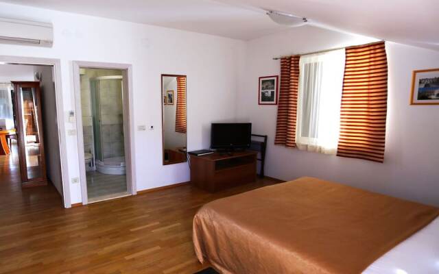 Charming Holiday Home in Dubrovnik With a Balcony