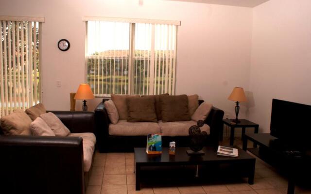 3-Bedroom Townhome with Community Pool