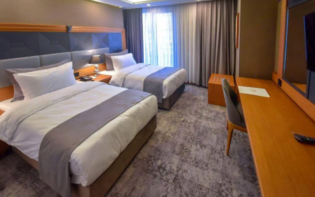 Four Seven Hotel