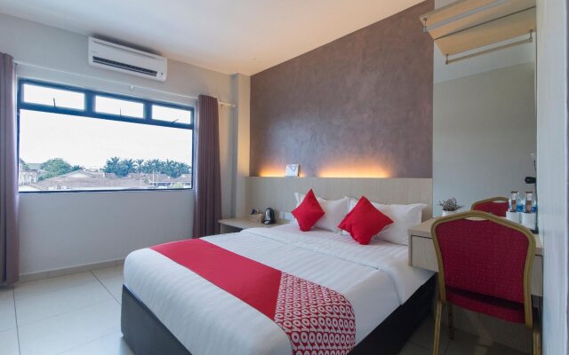 Top Garden Hotel