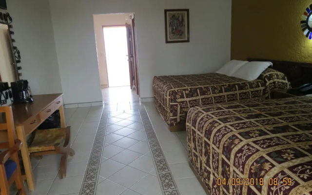 Hotel Mision Santa Maria