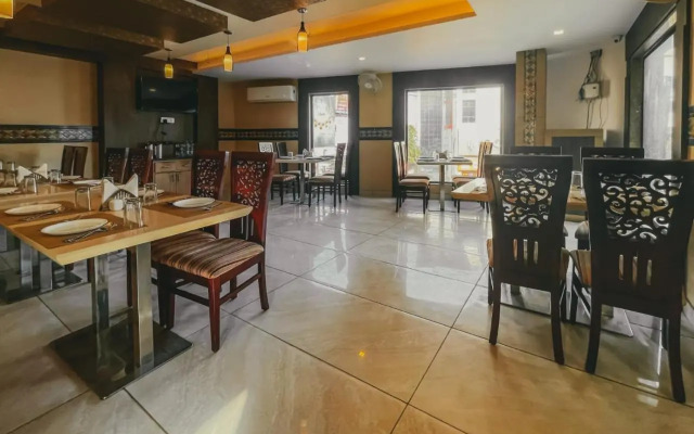 Hotel S L E Residency