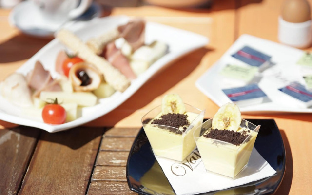 Valis Resort and Spa