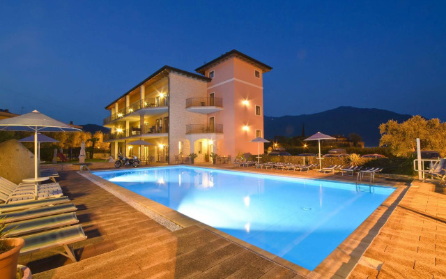 Residenza Le Due Torri Apartments