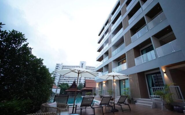 Blooming Hill Boutique Suites