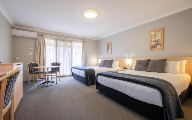Maclin Lodge Motel