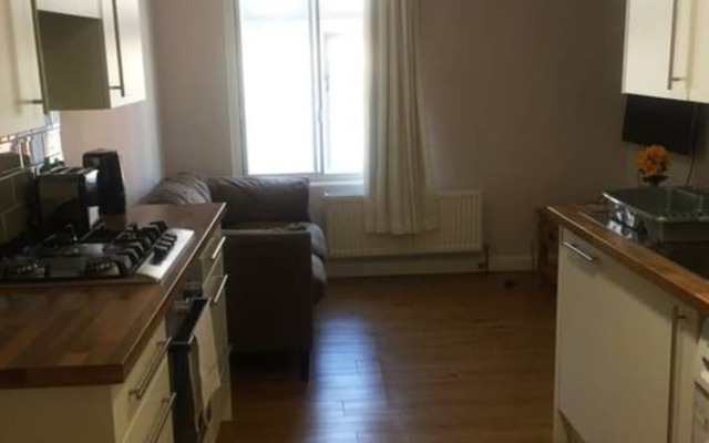 Modern 1 Bedroom Apartment in Central Bristol