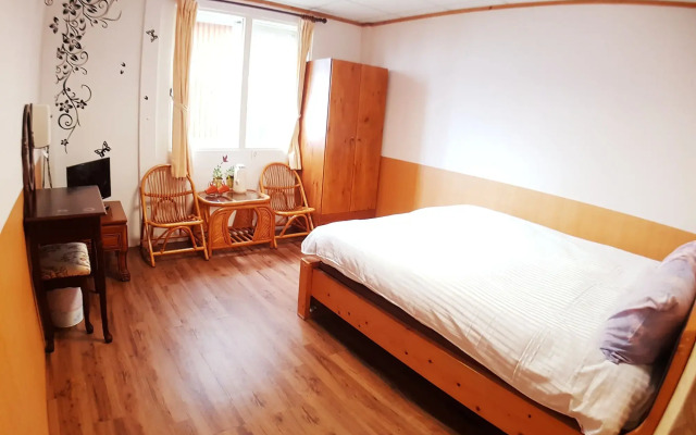Shan Shui-Yuan Vege Guest House