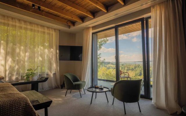 The Pines Bucegi Lodge