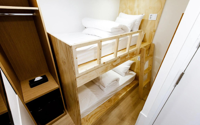 Step Inn Myeongdong 2 - Hostel