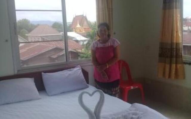 joli guesthouse