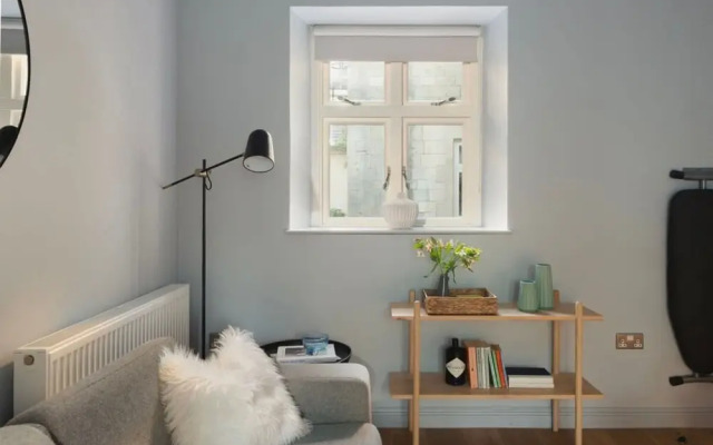St Catherine s Hospital - Standard King Apartment