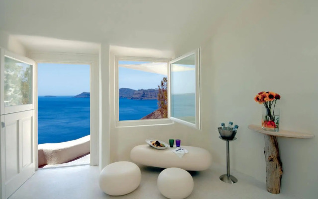 Mystique, a Luxury Collection Hotel, Santorini