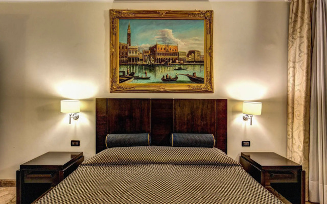 Relais Piazza San Marco