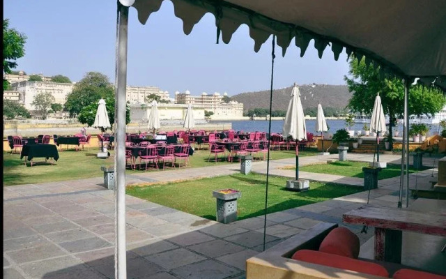 Raasleela Luxury Camp