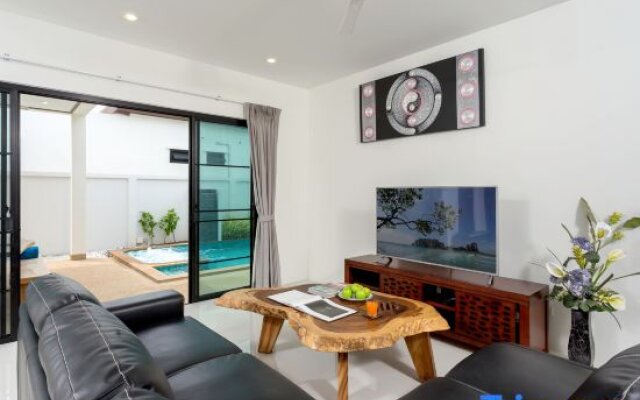 Thai Themed Boutique Villa with Pool Three Bedrooms Villa