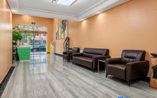 Yayong Business Hotel