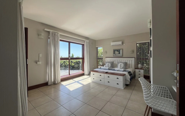 San Lameer Villa Rentals 14306
