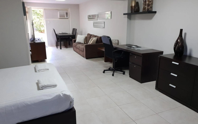 Studio 4 - ground floor Fremantle apartment