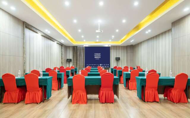 Ramada Linyi North
