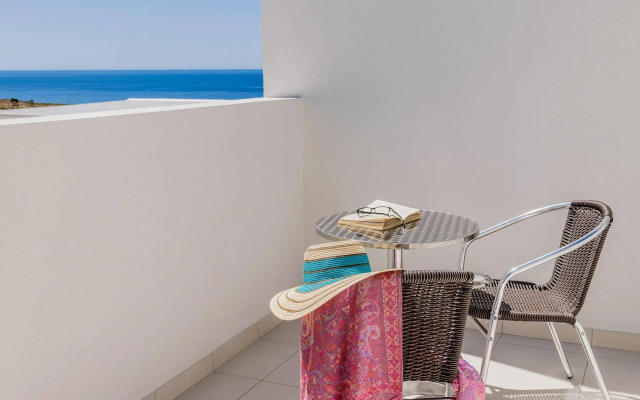 Eagles Nest Hotel