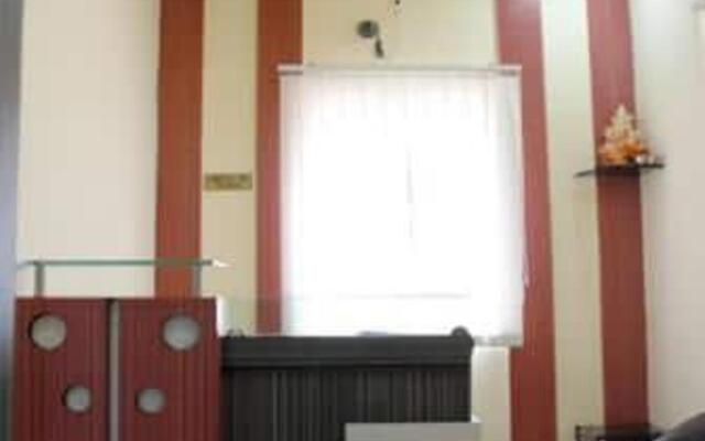 Live In Service Apartment