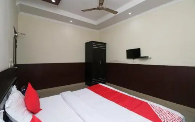 Hotel Abinashi by OYO Rooms