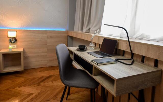 NEW Business Studio near Intercontinental Hotel - Homey Residence