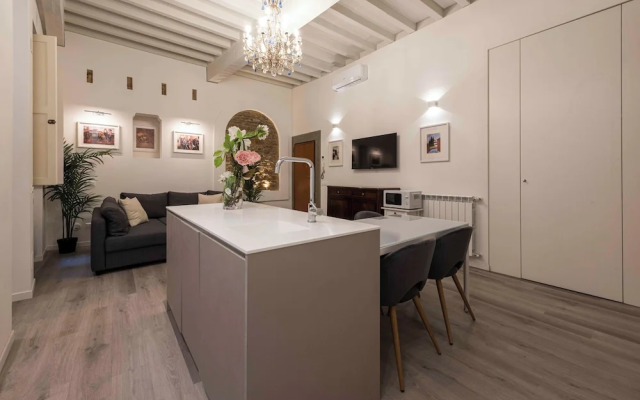 Deluxe Pitti Suites by MMega