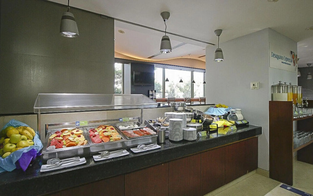Holiday Inn Express Mexico Reforma by IHG