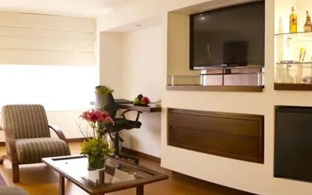 Radisson Bogota Metrotel - 4 Nights, Bogotá, Colombia