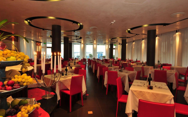Hotel Adlon
