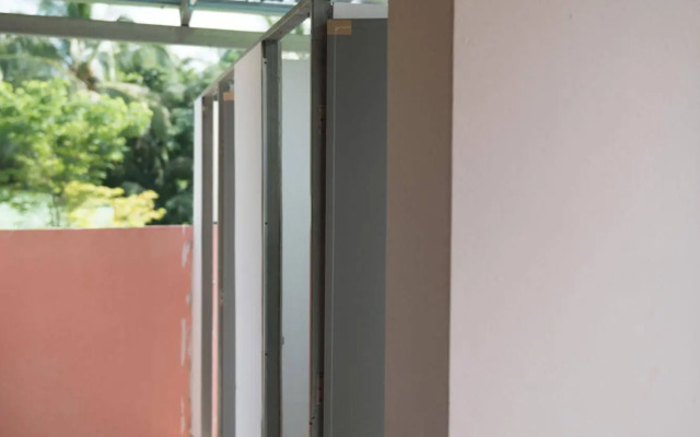 Plan B Hotel - Hostel