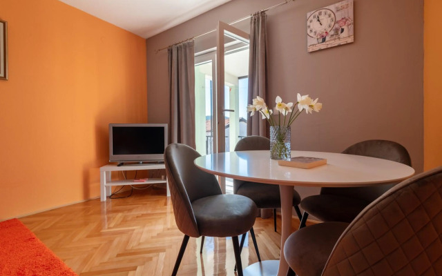 Apartments & rooms Leon